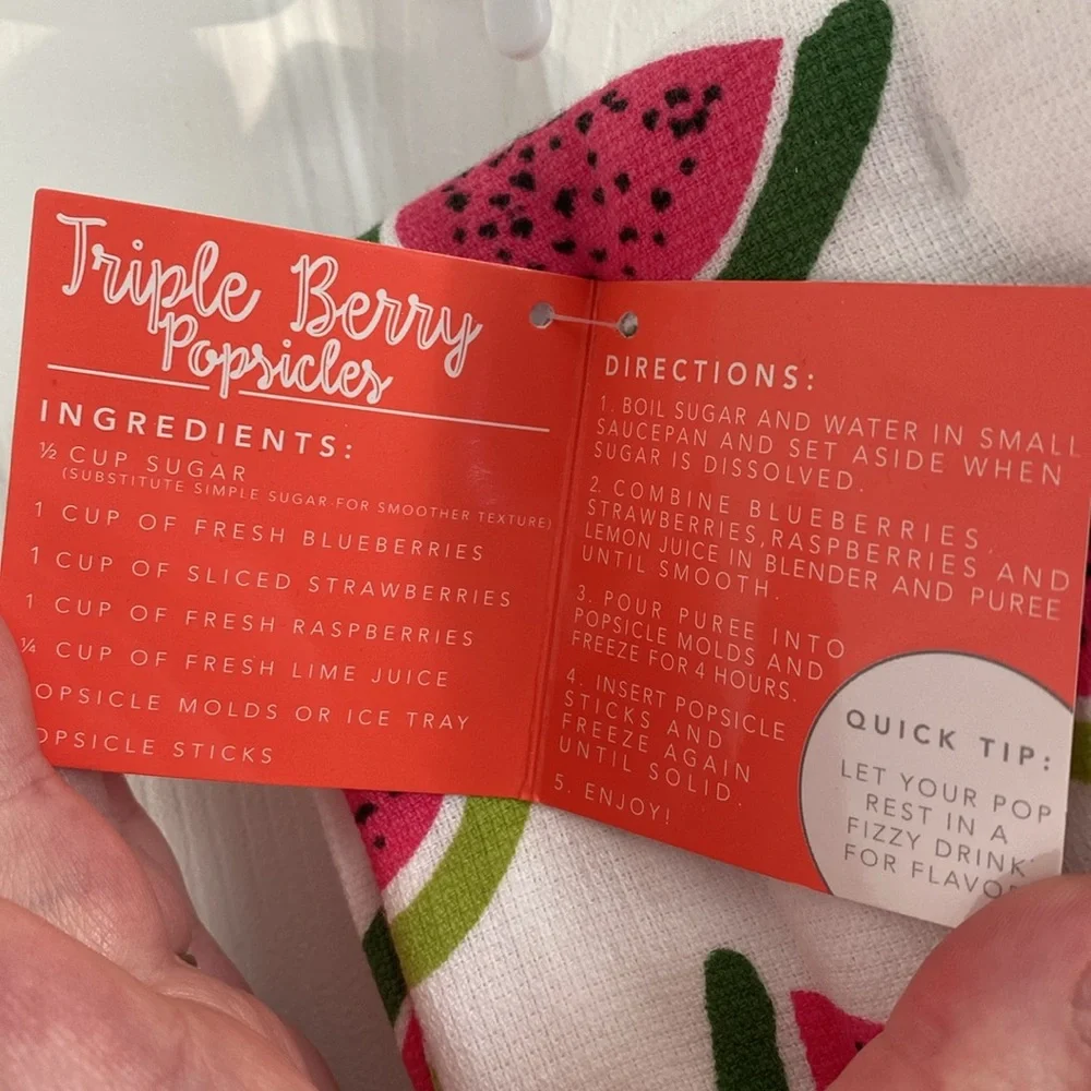 NWT En Vogue Watermelon Print Kitchen Towels Set of 2, 100% Cotton